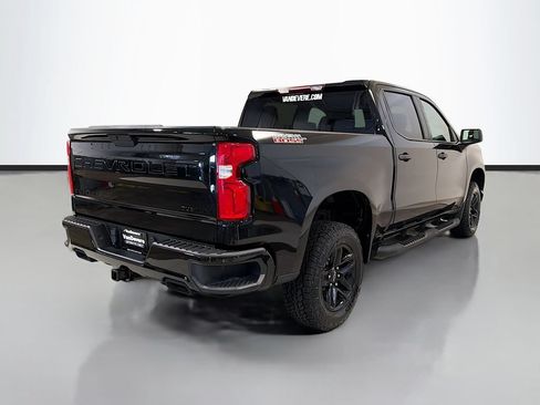 Used 2021 Chevrolet Silverado 1500 Custom Trail Boss w/ Midnight Edition AWD/4WD image 9