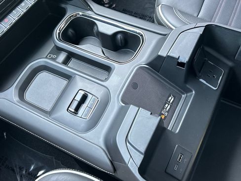Used 2025 GMC Sierra 2500 AT4X AWD/4WD image 14