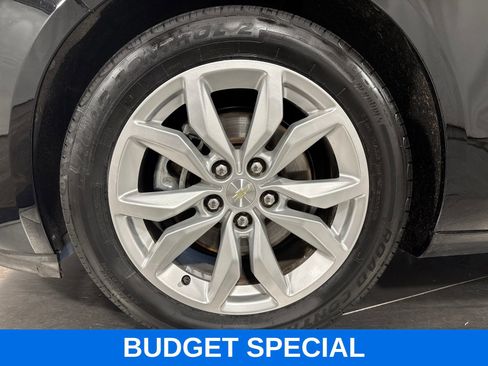 Used 2016 Chevrolet Impala LT image 2