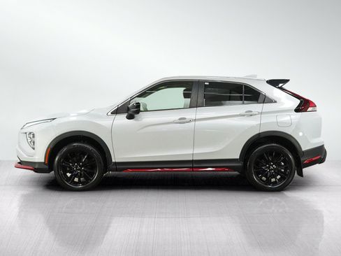Used 2023 Mitsubishi Eclipse Cross LE AWD/4WD image 2
