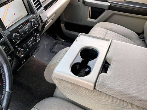 Used 2019 Ford F150 XLT w/ Equipment Group 302A Luxury AWD/4WD image 16