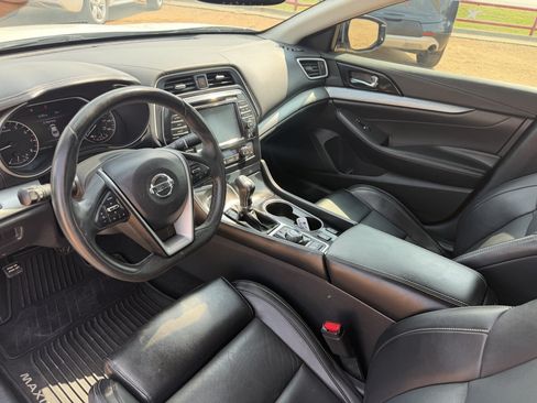 Used 2017 Nissan Maxima 3.5 SV w/ Dynamic Package FWD image 13