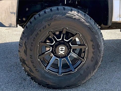 Used 2018 GMC Sierra 2500 SLT w/ Duramax Plus Package image 29