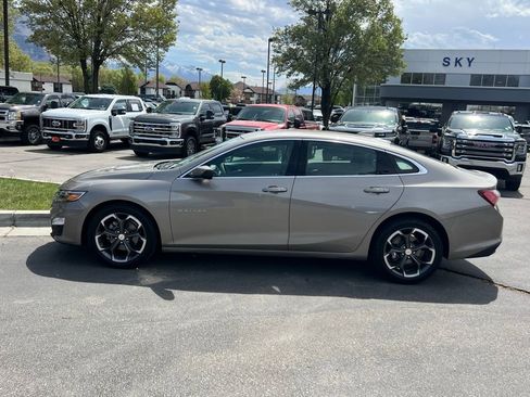 Used 2022 Chevrolet Malibu LT FWD image 11