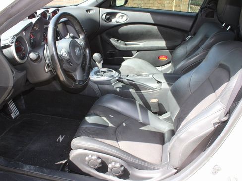 Used 2020 Nissan 370Z Touring Sport image 15