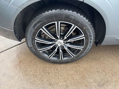 Used 2019 Volvo XC60 T6 Inscription image 13