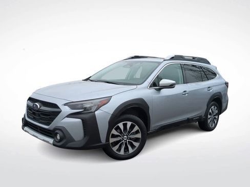 Used 2023 Subaru Outback Touring image 1