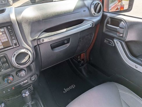 Used 2014 Jeep Wrangler Unlimited Sahara w/ Connectivity Group image 16