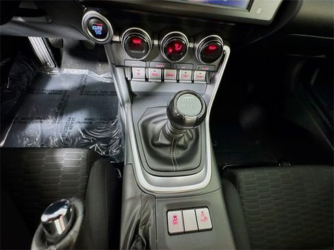 Certified 2023 Toyota GR86 image 21