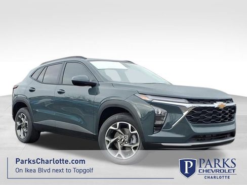 New 2026 Chevrolet Trax LT w/ Driver Confidence Package image 1