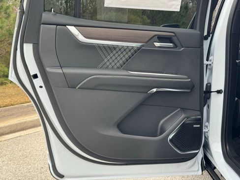 New 2026 GMC Acadia Denali w/ Super Cruise Package image 21