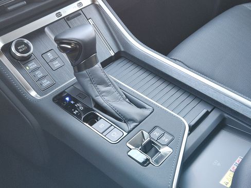 Used 2025 Lexus GX 550 image 24