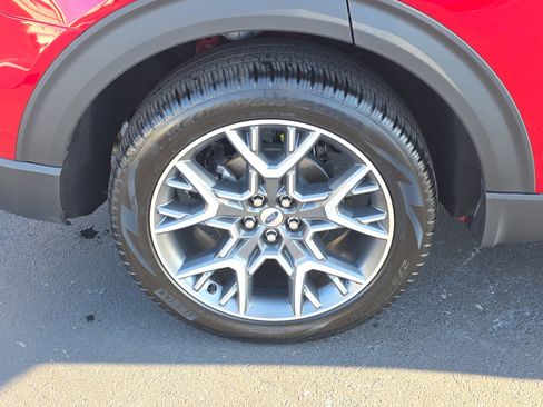 Used 2025 Ford Explorer Platinum w/ Ultimate Package image 7