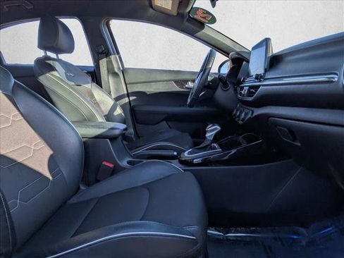 Used 2021 Kia Forte GT-Line image 19