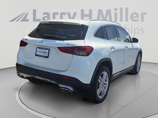 Used 2022 Mercedes-Benz GLA 250 4MATIC w/ Premium Package Lite image 5
