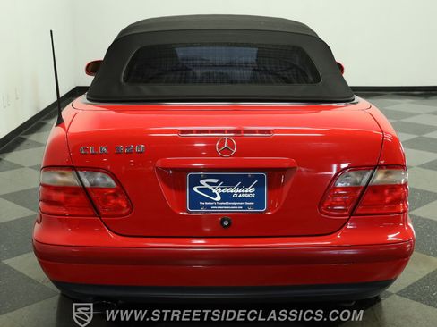 Used 1999 Mercedes-Benz CLK 320 Cabriolet image 9