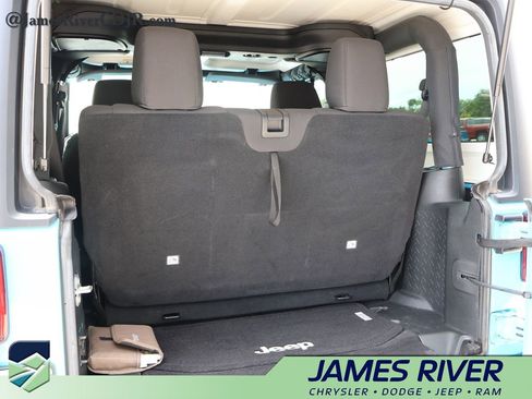 Used 2017 Jeep Wrangler Sport w/ Quick Order Package 23S AWD/4WD image 14