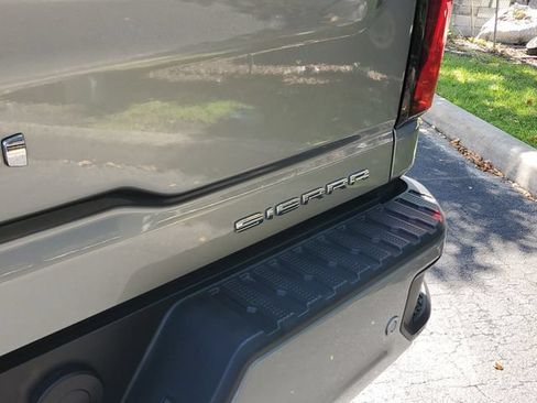 Certified 2025 GMC Sierra 2500 Denali Ultimate AWD/4WD image 29