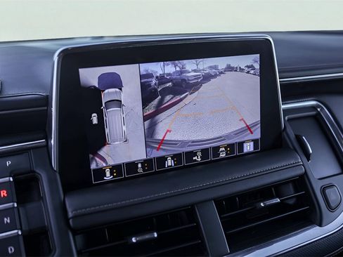 Used 2021 GMC Yukon XL AT4 w/ AT4 Premium Plus Package image 18