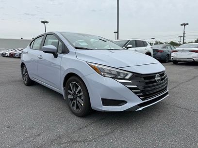 New 2025 Nissan Versa SV w/ Trunk Package