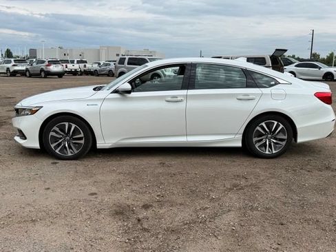 Used 2021 Honda Accord Hybrid image 2