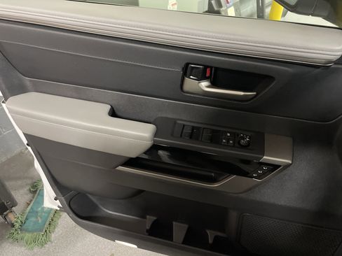 Used 2024 Toyota Tundra Limited image 14