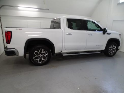 Certified 2024 GMC Sierra 1500 SLT w/ SLT Premium Package AWD/4WD image 27