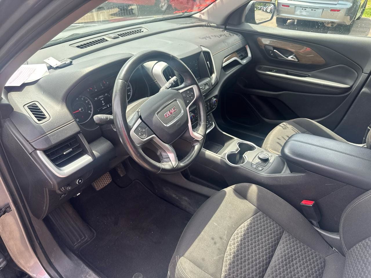 Used 2018 GMC Terrain SLE w/ Driver Convenience Package AWD/4WD image 9