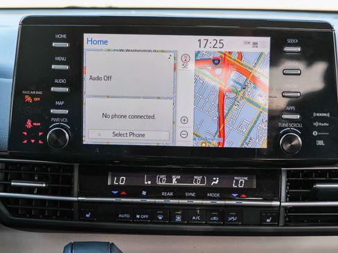 Certified 2024 Toyota Sienna XLE w/ XLE Plus Package FWD image 15