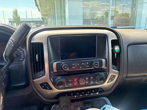 Used 2016 GMC Sierra 2500 Denali w/ Duramax Plus Package AWD/4WD image 12