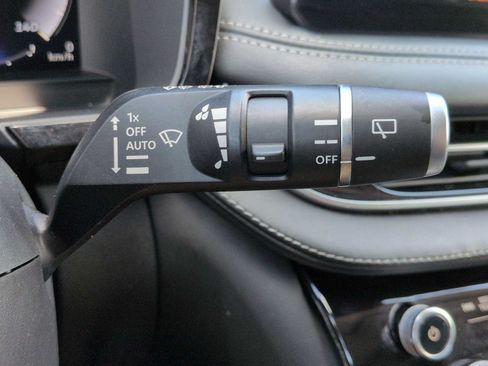 Used 2023 INFINITI QX60 Luxe AWD/4WD image 28
