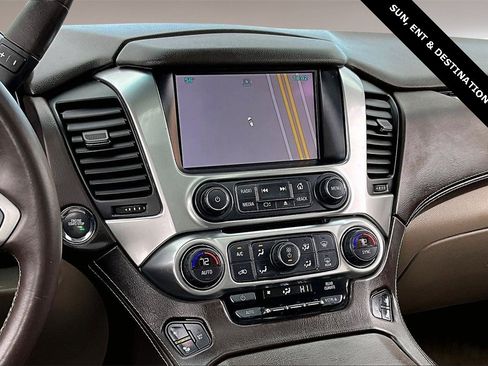 Used 2015 Chevrolet Suburban LTZ image 6