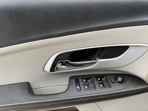 Used 2010 Chevrolet Equinox LS image 6