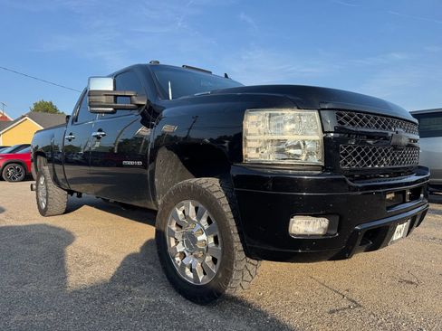 Used 2014 Chevrolet Silverado 2500 LT w/ Z71 Appearance Package AWD/4WD image 8