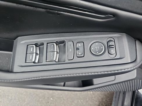 Used 2023 Honda Accord Sport image 12