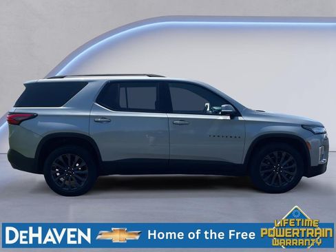 Used 2023 Chevrolet Traverse RS w/ LPO, Floor Liner Package AWD/4WD image 7
