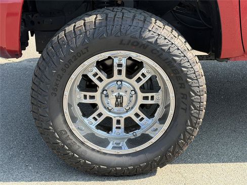 Used 2017 Toyota Tundra Platinum AWD/4WD image 32