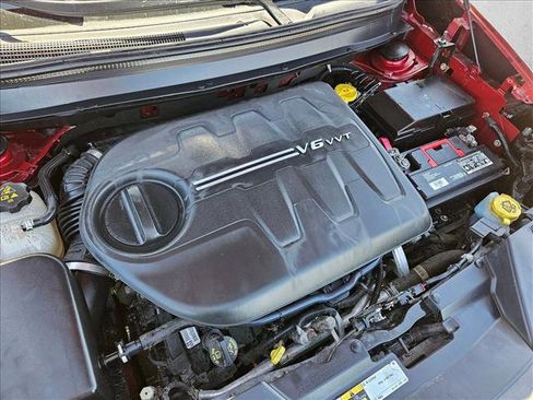 Used 2015 Jeep Cherokee Trailhawk w/ Comfort/Convenience Group image 26