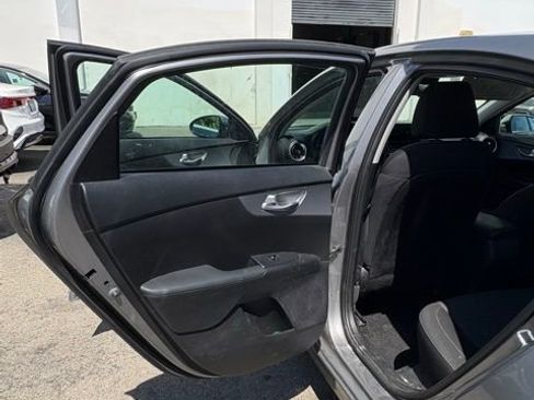 Certified 2023 Kia Forte LXS image 12