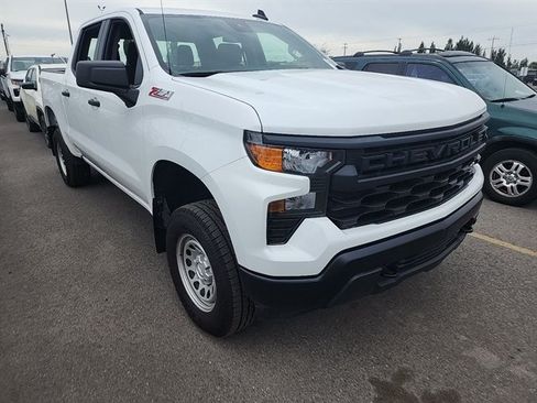 Used 2024 Chevrolet Silverado 1500 W/T w/ Z71 Off-Road Package AWD/4WD image 4