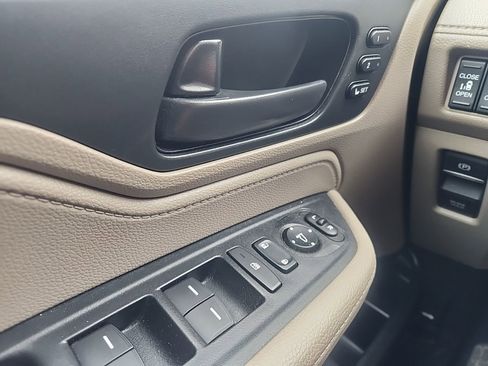 Used 2024 Honda Odyssey EX-L image 15