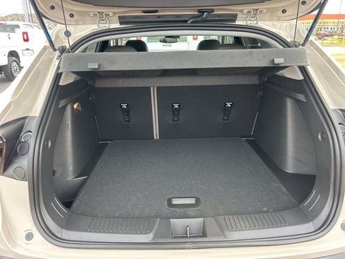 New 2026 Chevrolet Trax ACTIV w/ Driver Confidence Package image 28