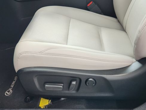 Used 2022 Lexus RX 350 FWD w/ Premium Package image 24