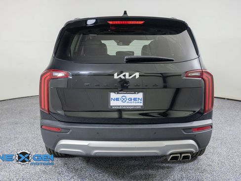 Used 2022 Kia Telluride SX w/ SX Prestige Package AWD/4WD image 6