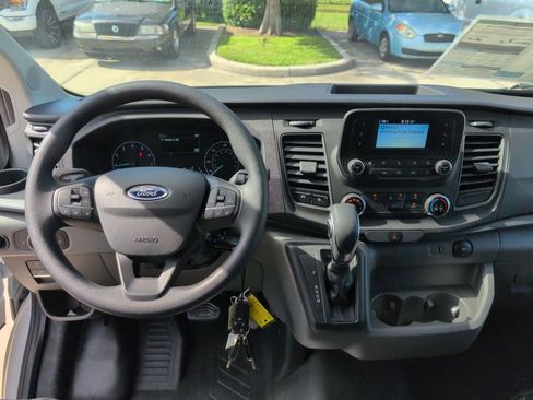 New 2025 Ford Transit 250 Low Roof image 17