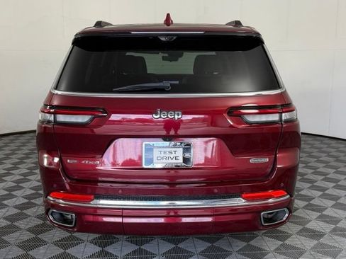 Used 2022 Jeep Grand Cherokee L Overland w/ Luxury Tech Group IV AWD/4WD image 7