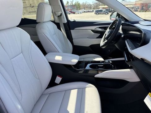 New 2026 Buick Envision Avenir image 25
