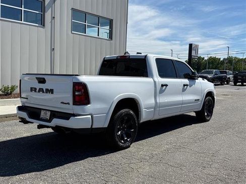 Used 2025 RAM 1500 Big Horn AWD/4WD image 3