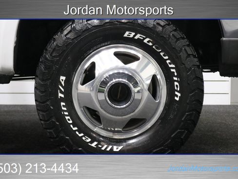 Used 2001 Ford F350 Lariat image 42