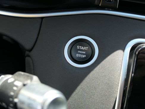 Used 2022 Land Rover Range Rover Evoque SE AWD/4WD image 16